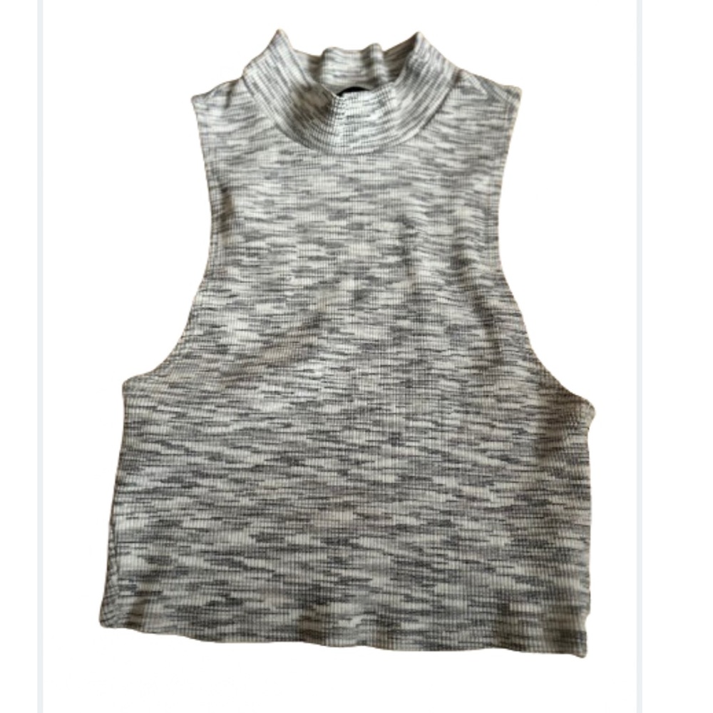 Urban Renew fitted crop top medium